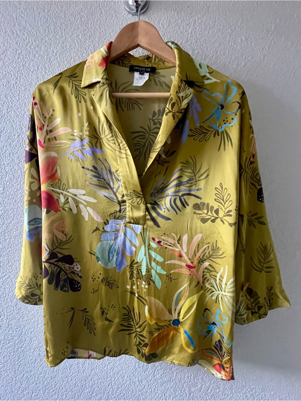 Lafayette 148 New York Olive Green Botanical V-Neck Blouse